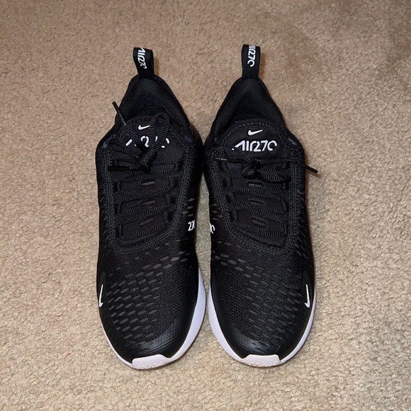 Nike Womens Air Max 270 - Picture 4 of 4